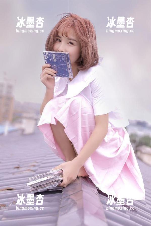 17c吃瓜 直达17c吃瓜,新闻真够离谱的,有点小尴尬…