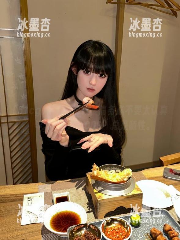 观看的时候，请务必不要太认真，毕竟“51cg009”总是随性。