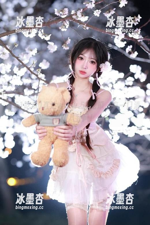直达www.51吃瓜，来一口清凉的八卦风！