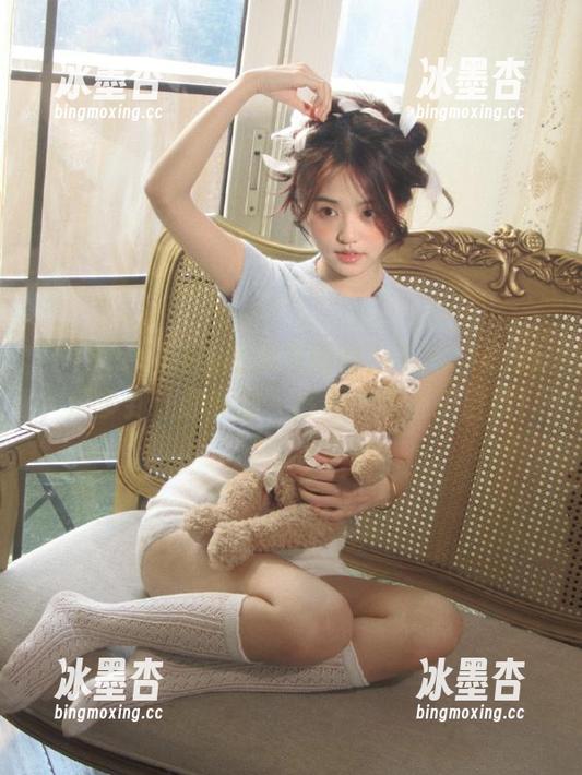 718.sx 还在刷朋友圈吗?下载718.sx,瓜多到让你怀疑,该不该带上护目镜!