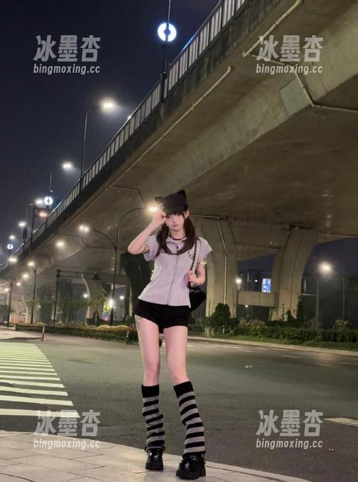 嗨，998su首页的热搜大丈夫，怎么那么变幻莫测呢