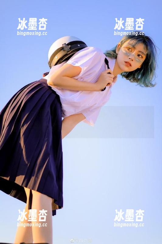 www.黑料 观看当事人微妙的姿态,感觉空气中都弥漫着“www.黑料”的调调