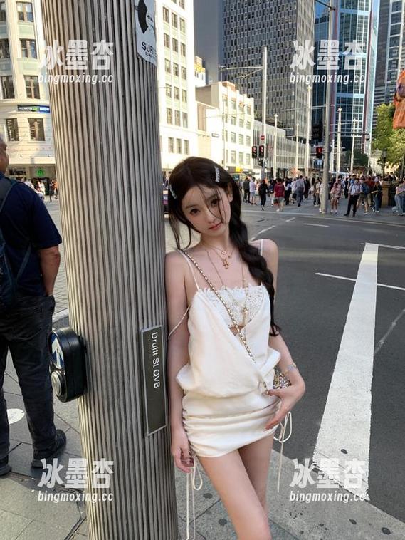 zzzttt 看到zzztttvip的瓜,总想和朋友们分享,结果全被质疑我在做广告…