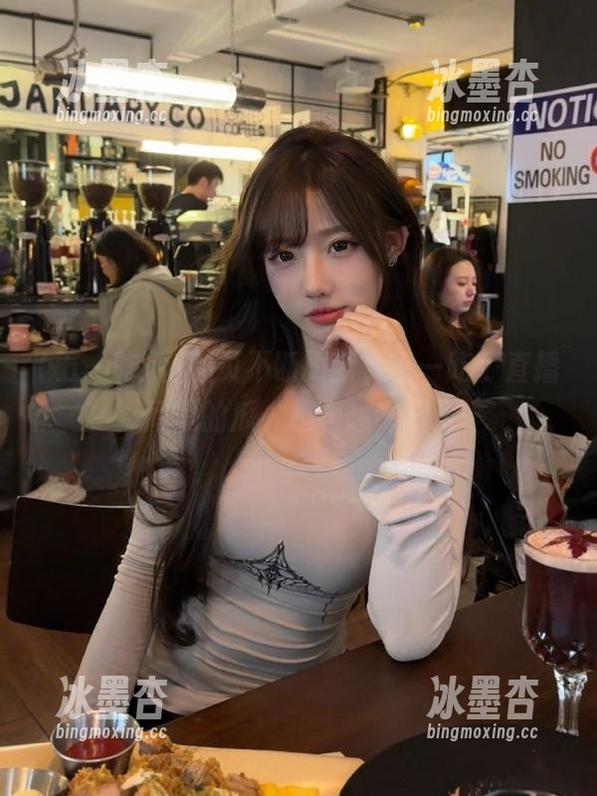 首页不断更新，五一吃瓜直播间里的瓜，越看越唏嘘...