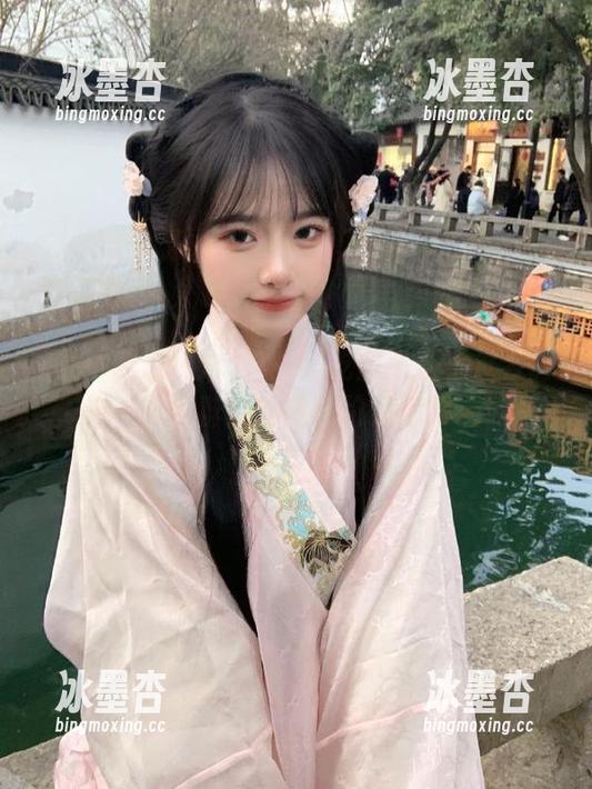 这一波吃瓜来得太过及时，五一吃瓜群众的收藏价值值得一评！