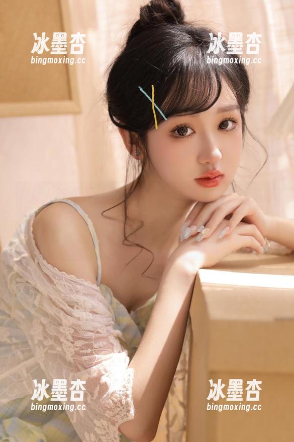 人人吃瓜网 干脆把“人人吃瓜网”安卓版的图标变成我的壁纸,天天追剧、吃瓜不误。