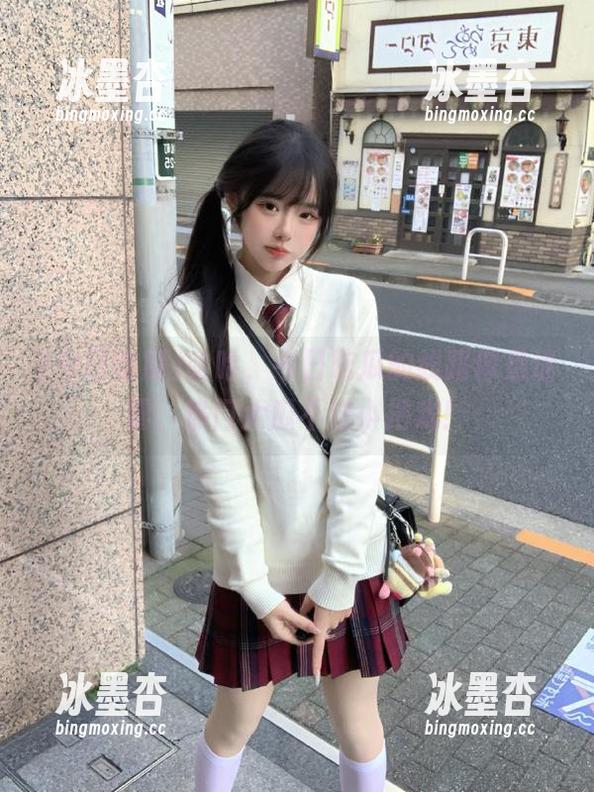 哈哈，今日吃瓜的线路像是迷雾，热门大瓜不过小把戏！