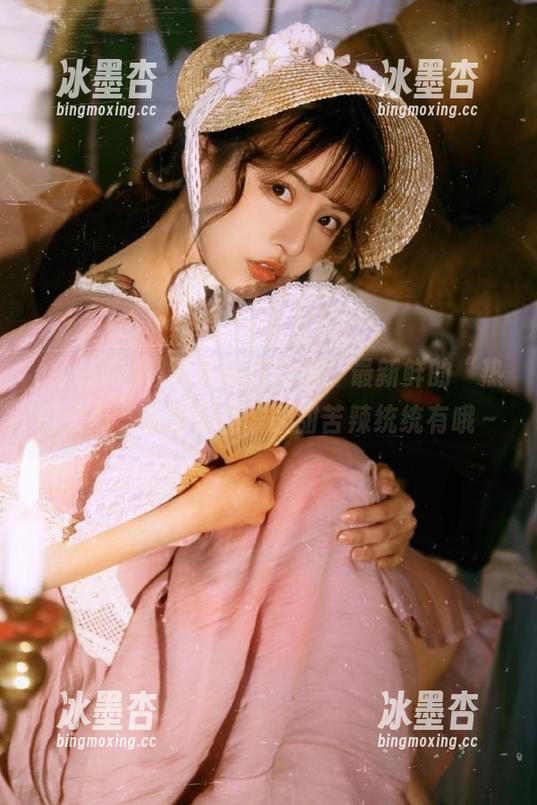下载今日吃瓜，最新鲜的“热门大瓜”等你来品，酸甜苦辣统统有哦～