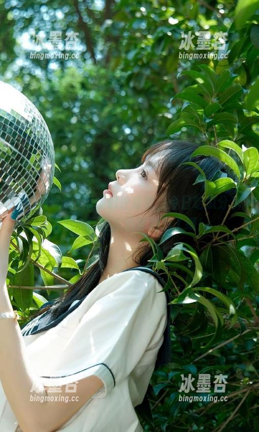 今日吃瓜 瓜友们注意啦,今日吃瓜分享大瓜,已经被热评刷屏了呢!