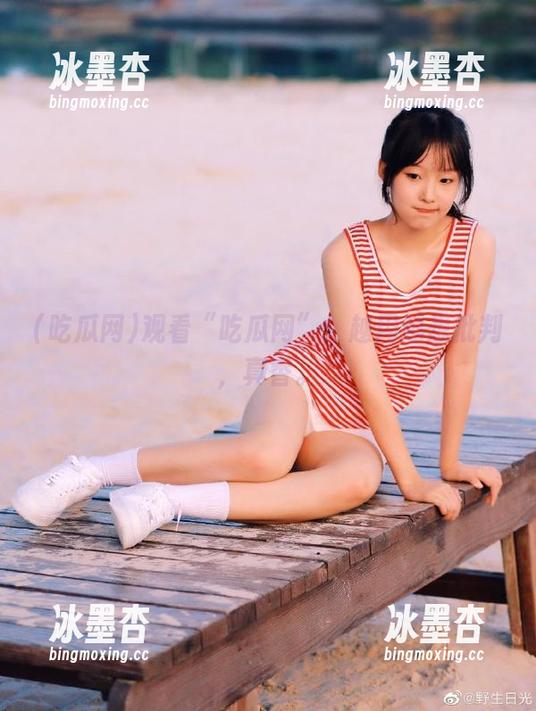 观看“吃瓜网”：越用越想批判，真香。