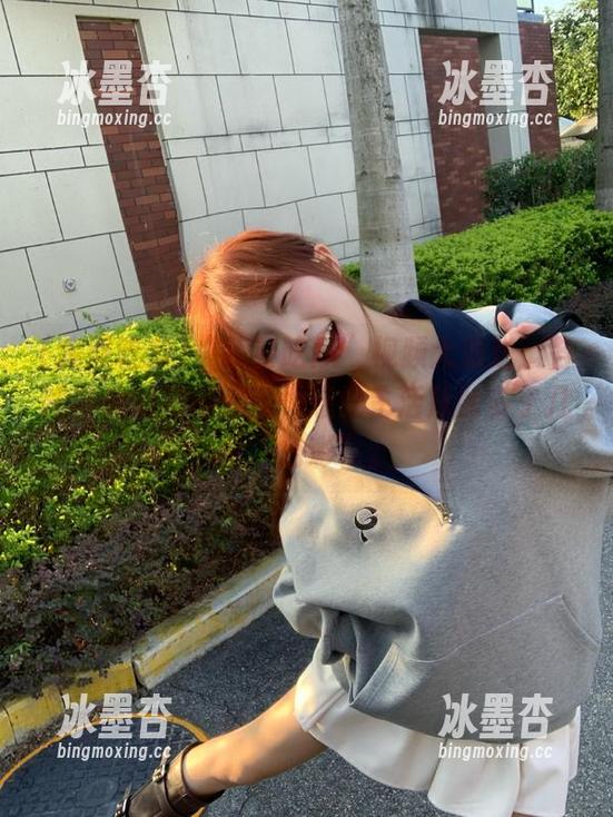 我要吃瓜 “我要吃瓜”视频大放送:各路神仙的猎奇评测,感觉生活从此多了几分“色彩”。