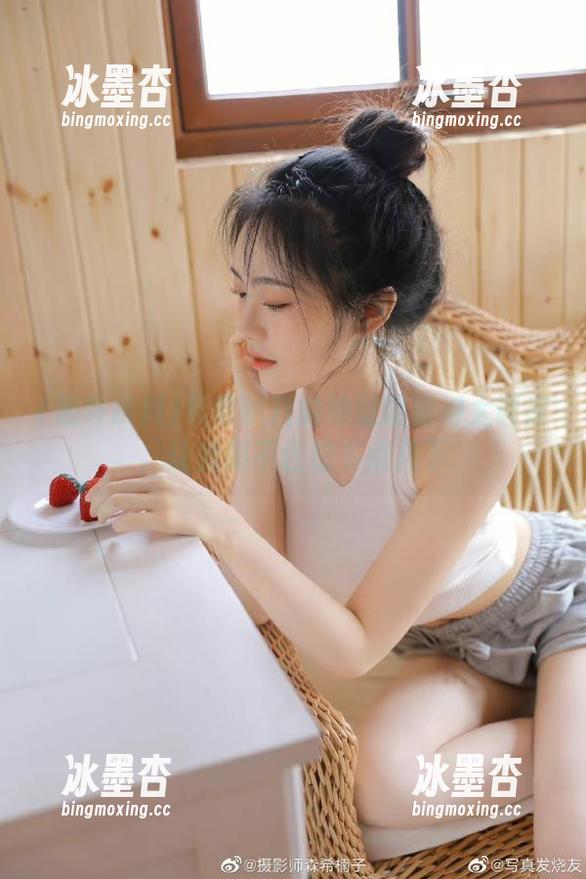 黑哥扒料 黑哥扒料的地址设定得太调皮,让我忍不住想多点几下