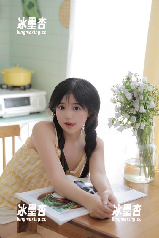 黑料吃瓜网新视频，翻车现场居然这样演绎……