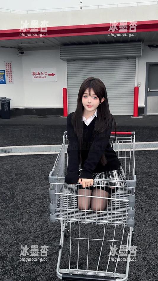 黑料在线 想看八卦吗?来黑料在线,链接打通你的窥探欲!