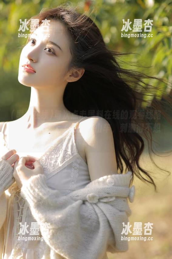 黑料在线 每次点击黑料在线的观看线路,我都像坐上了一趟过山车,刺激得不想下车。
