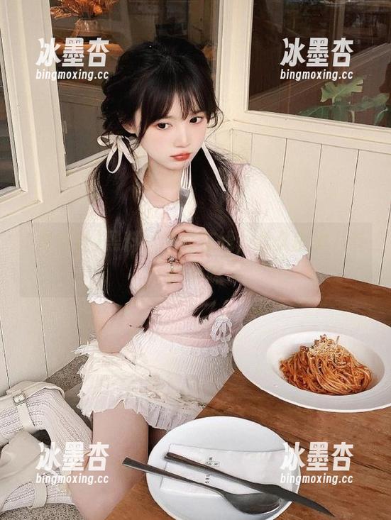 黑料社随时在线，永久散发八卦的香味