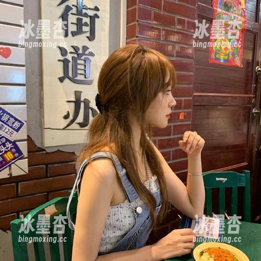 黑料社区 别被黑料社区的资源搞晕,在线追剧别急,先喝水!