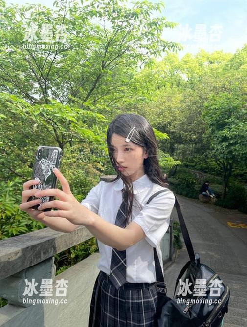 “我只在黑料网app报到”——抖音网红的一日生活！